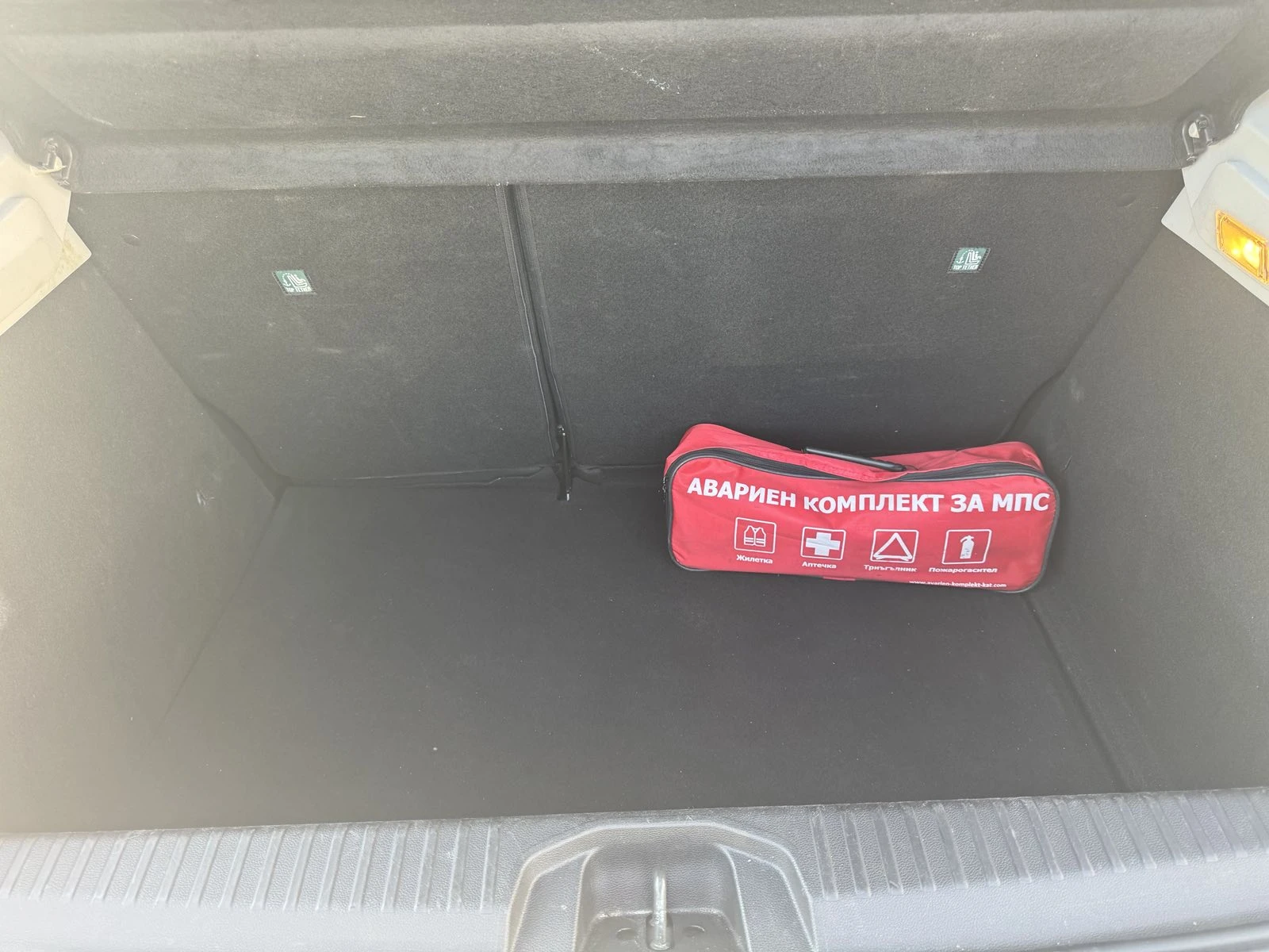 Renault Clio 1.0 Tce, снимка 11 - Автомобили и джипове - 55628848