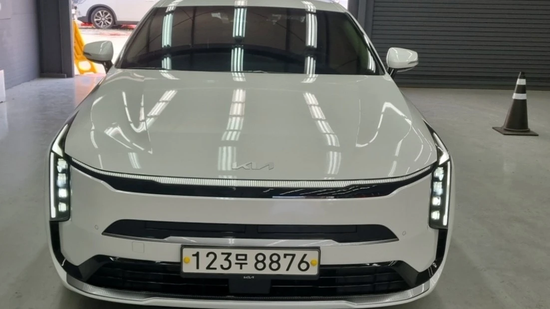 Kia K8 3.5 LPG 2WD, снимка 3 - Автомобили и джипове - 56099300