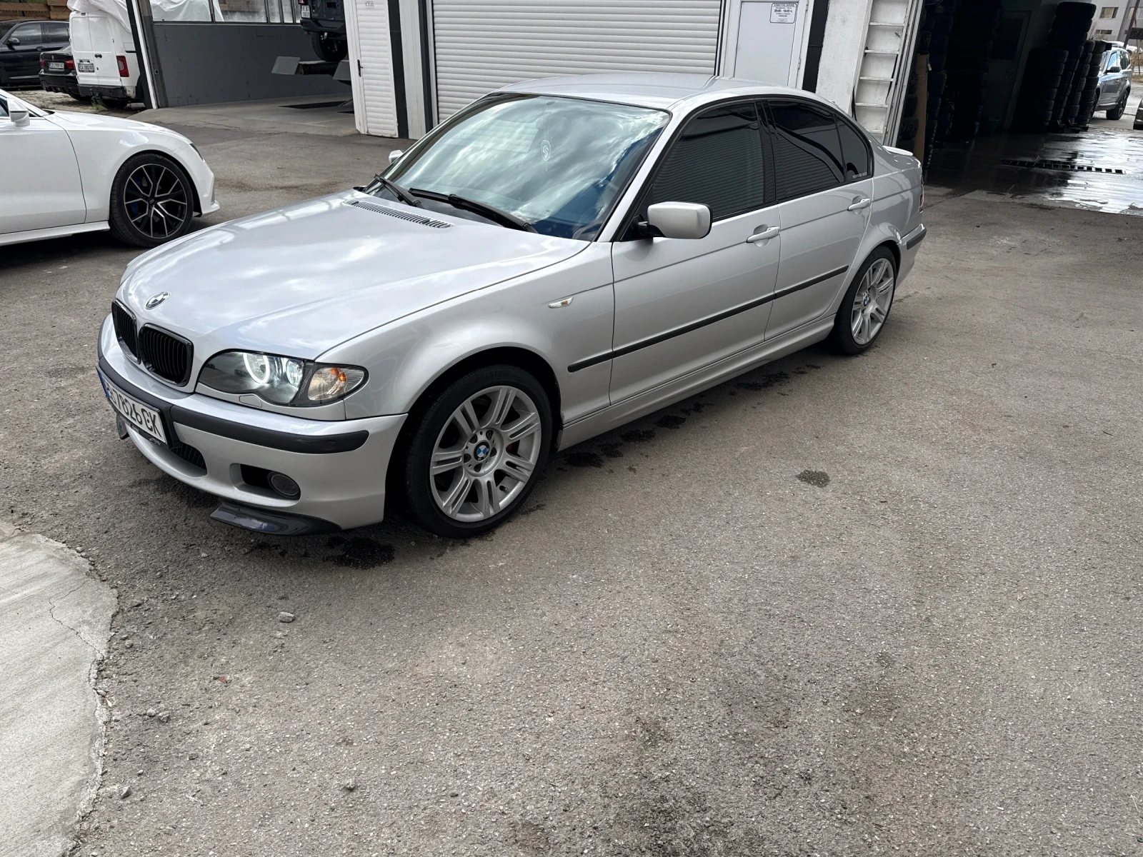 BMW 320, снимка 5 - Автомобили и джипове - 56181204