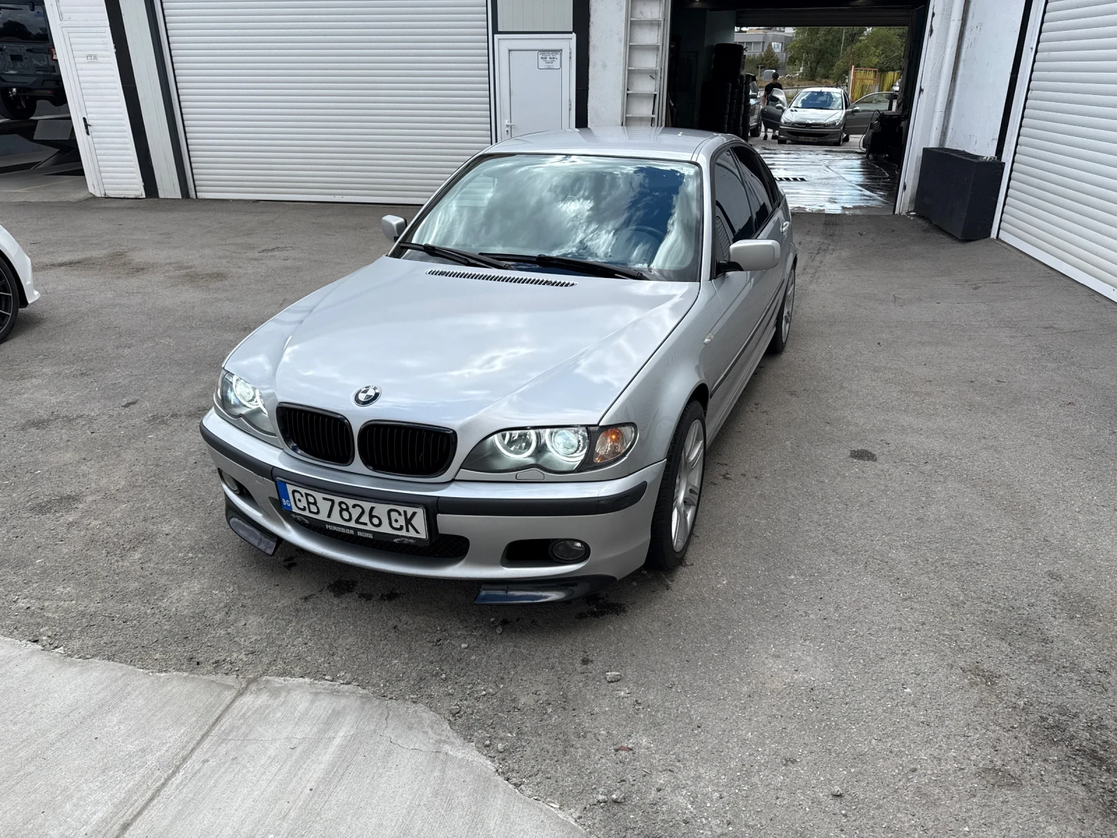 BMW 320