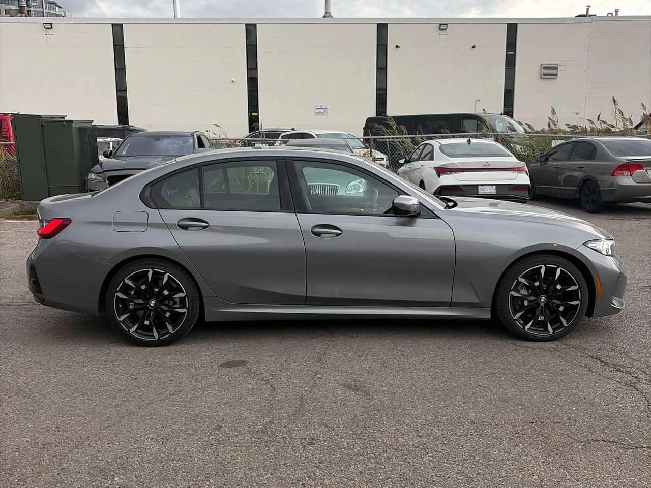 BMW 330 * 330i xDrive * CARFAX *  | Mobile.bg � ����������� 3