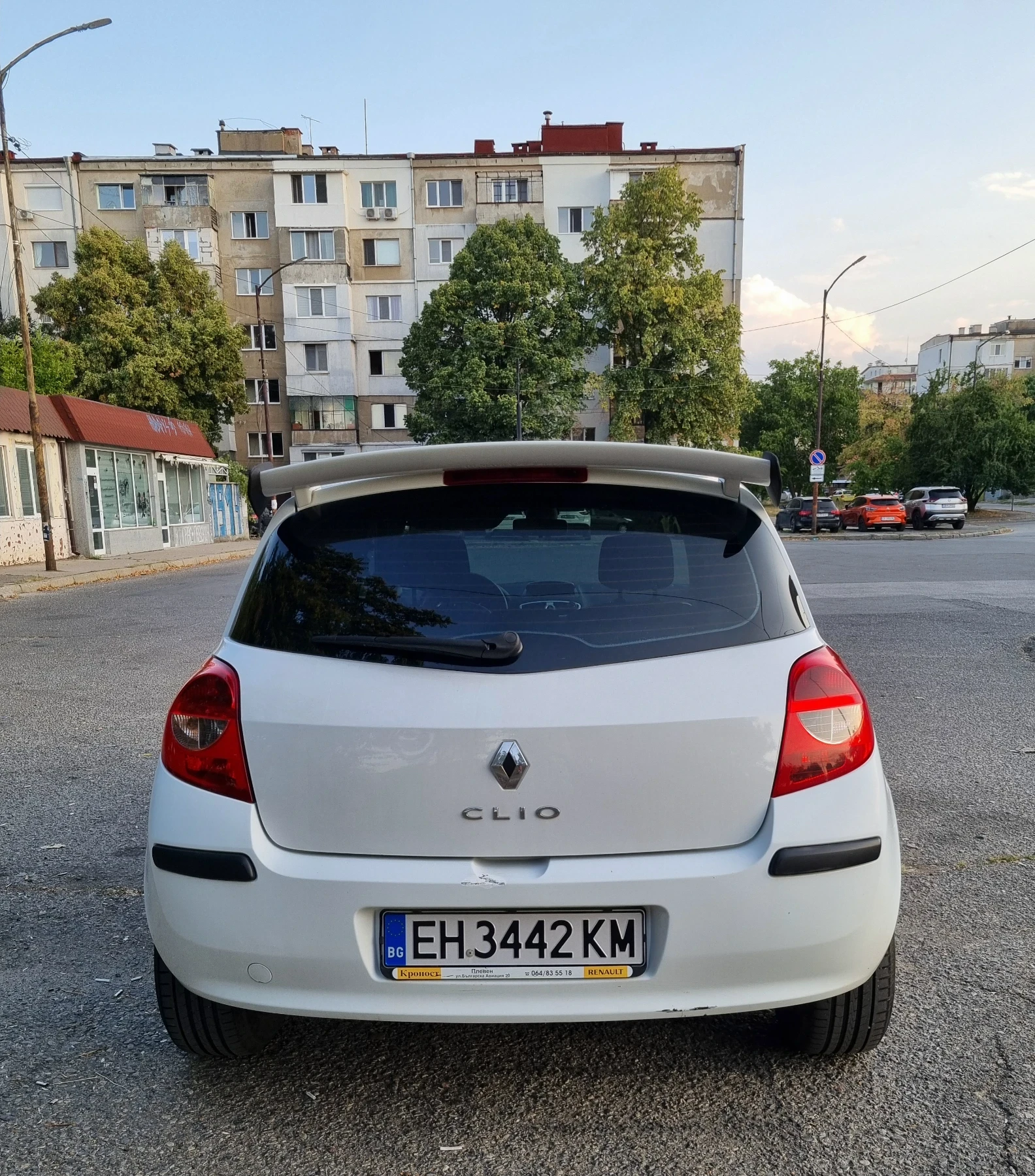 Renault Clio, снимка 4 - Автомобили и джипове - 56433026