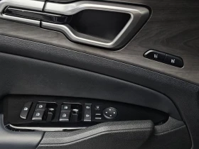 Kia Sportage Signature Gravity 4WD| 226к.с.| ВКЛ.ТЕХНОТЕСТ, снимка 12