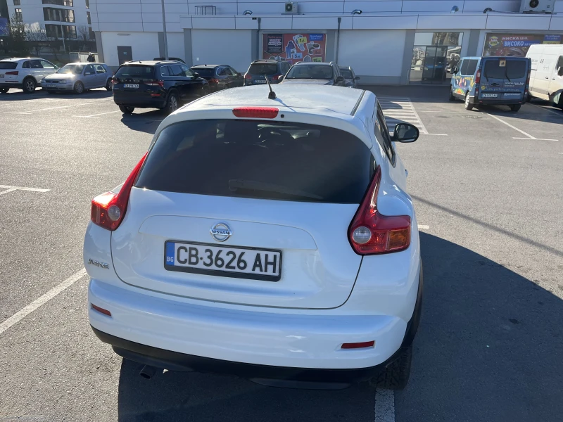 Nissan Juke F15, снимка 4 - Автомобили и джипове - 48377460