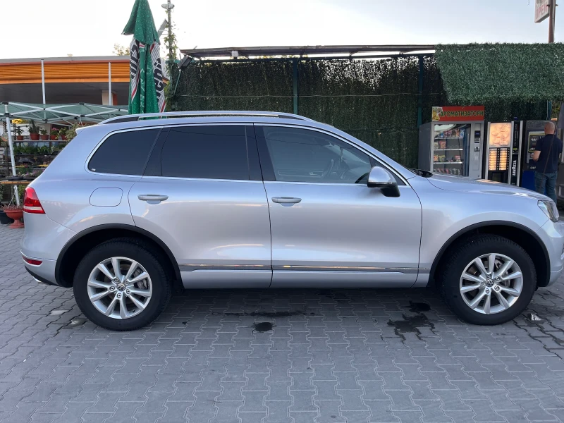 VW Touareg На пружини 8zf, снимка 3 - Автомобили и джипове - 52149139
