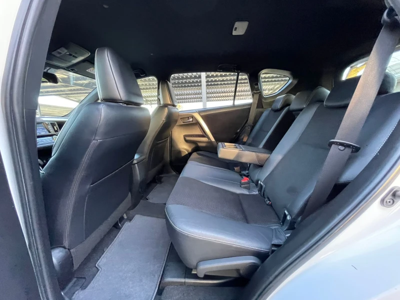 Toyota Rav4 2.0/Auto/Navi/Camera/EU , снимка 16 - Автомобили и джипове - 52150391