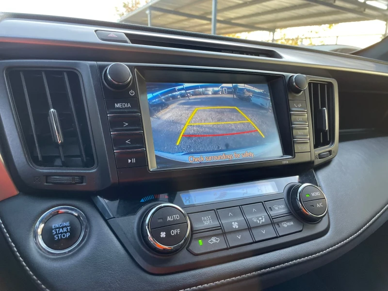 Toyota Rav4 2.0/Auto/Navi/Camera/EU , снимка 14 - Автомобили и джипове - 52150391