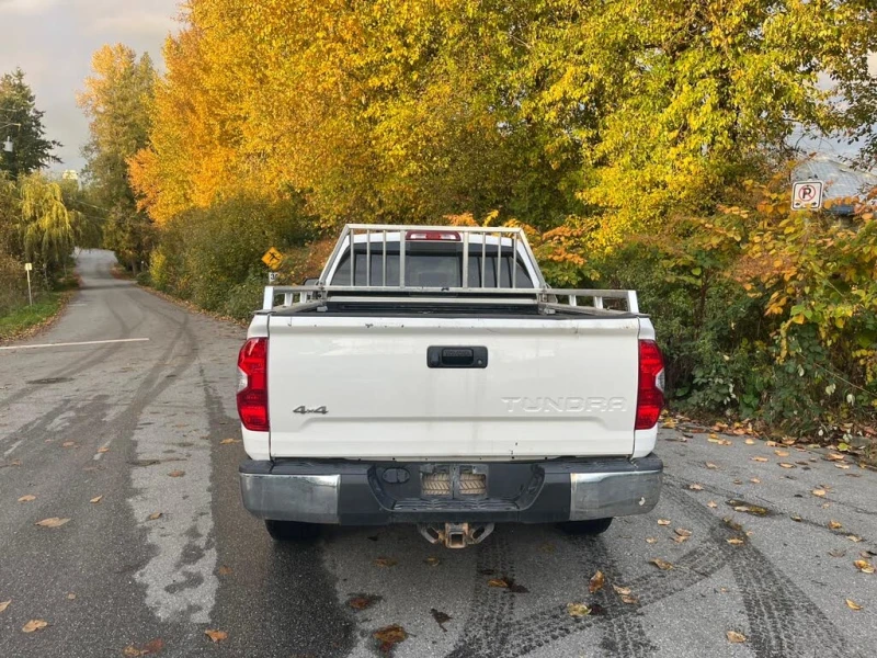 Toyota Tundra SR5 DOUBLE CAB* 4X4* 5.7 V8* , снимка 4 - Автомобили и джипове - 52326731