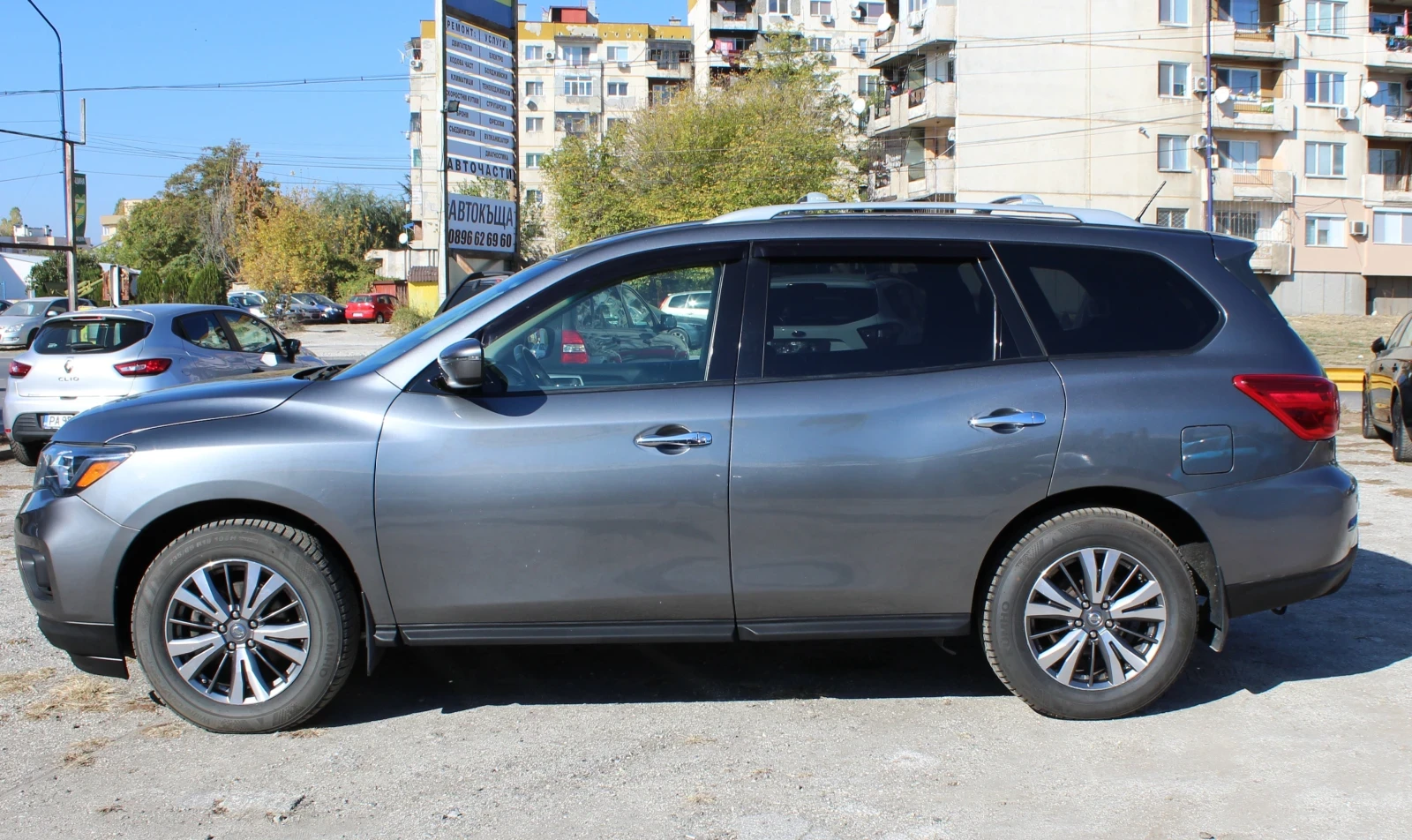Nissan Pathfinder SV - изображение 2