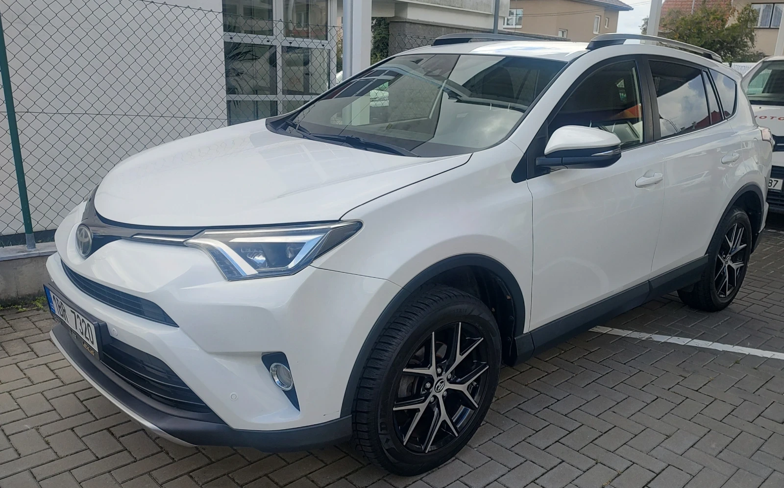 Toyota Rav4 2.0/Auto/Navi/Camera/EU  | Mobile.bg   2