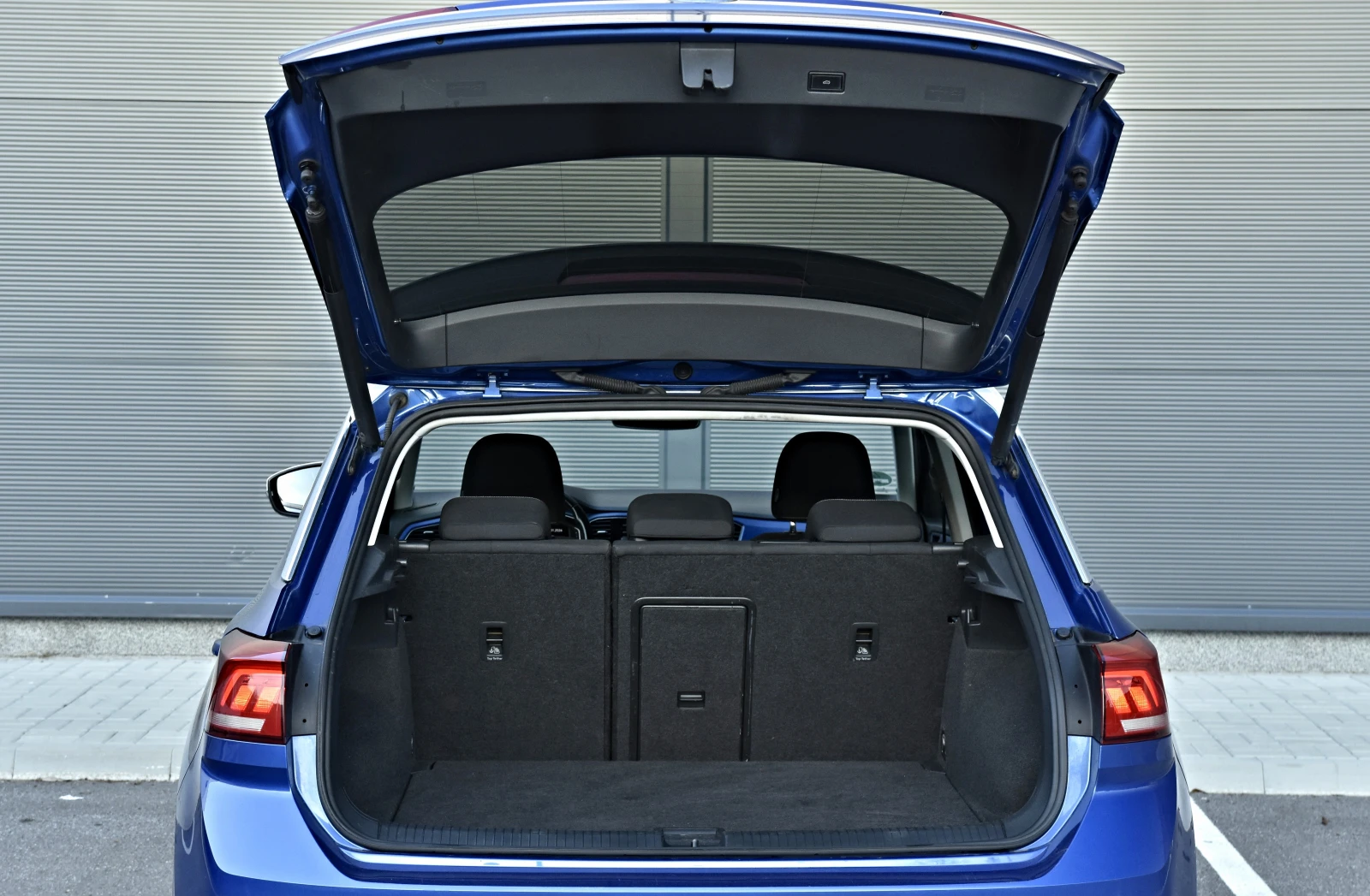 VW T-Roc 2.0TDI/Sport Line/4motion/Distronic/Beast/ | Mobile.bg � ����������� 17