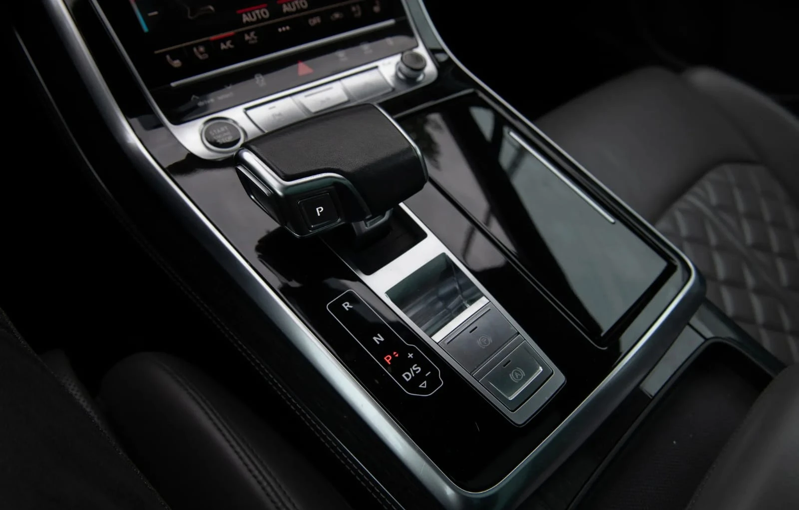 Audi Q7 123000км!!!Sline!!!!, снимка 8 - Автомобили и джипове - 53815470