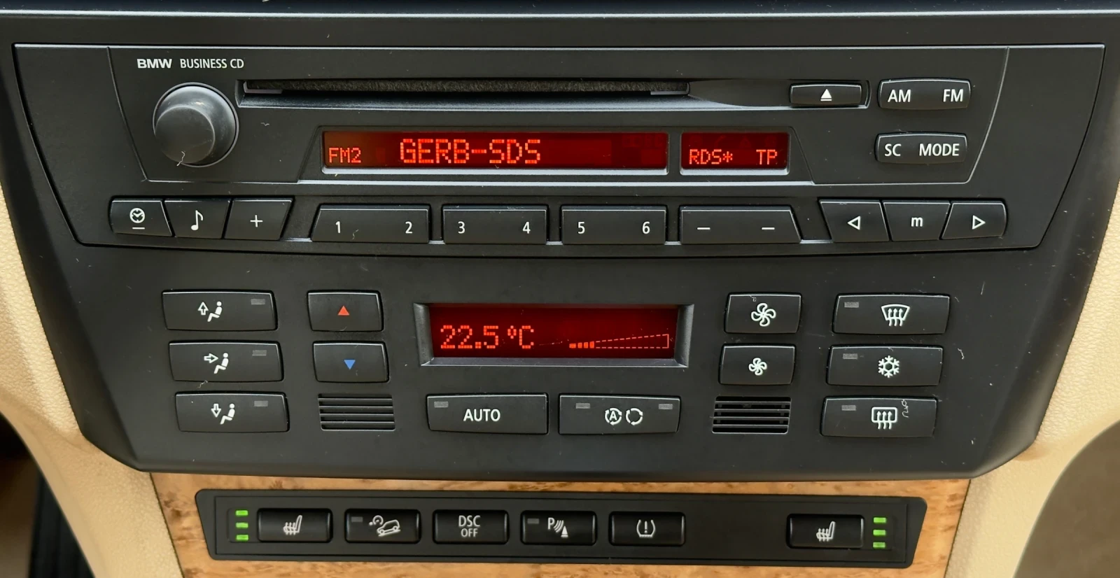 BMW X3 3.0D 218hp AVTOMAT* XENON, снимка 13 - Автомобили и джипове - 54212110