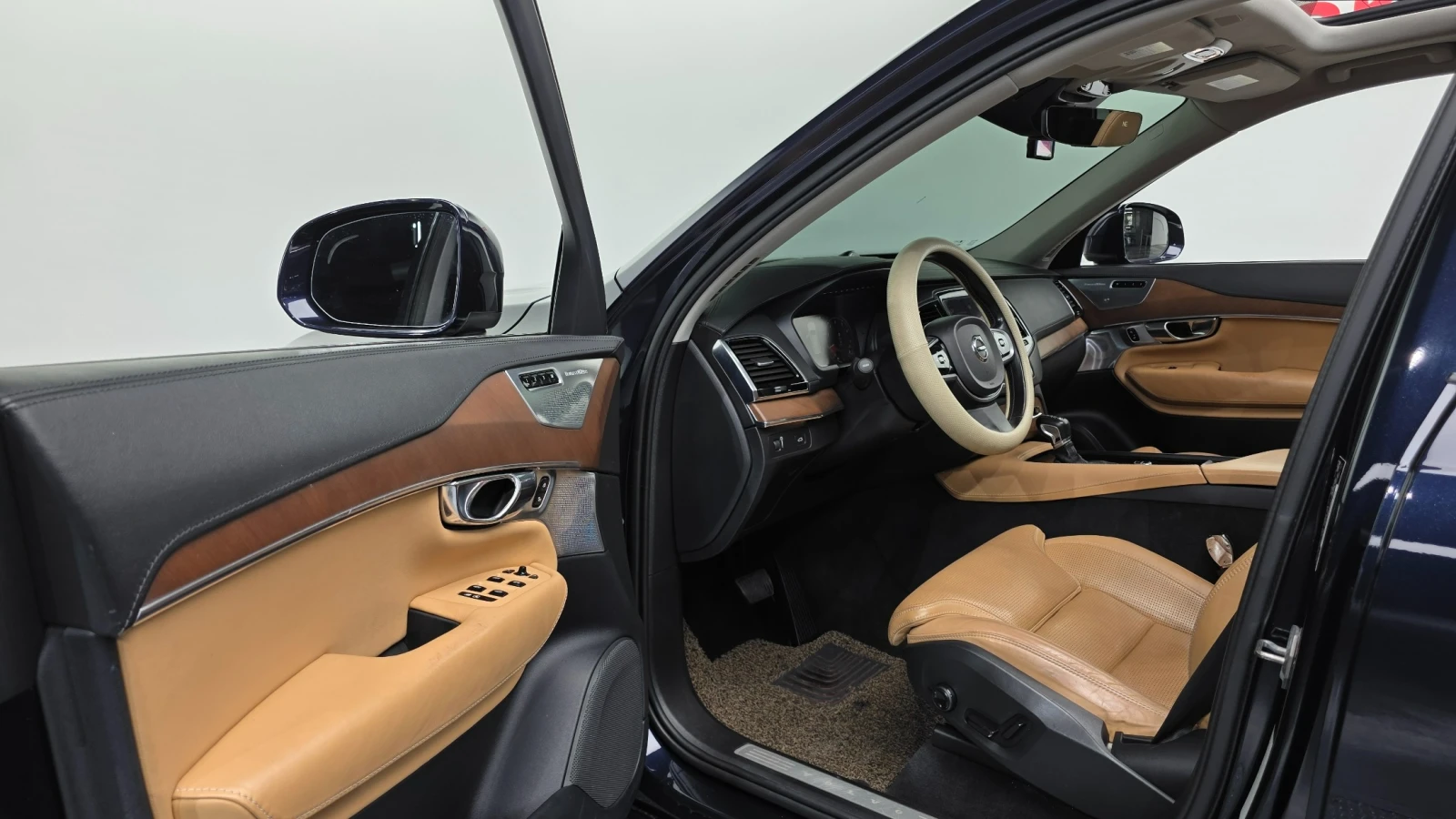 Volvo Xc90, снимка 2 - Автомобили и джипове - 54720438
