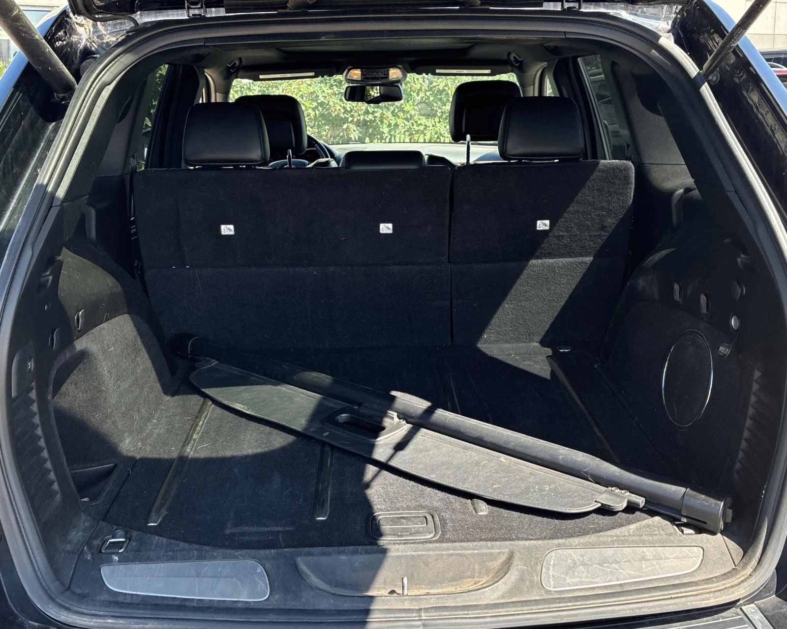 Jeep Grand cherokee Overland, снимка 14 - Автомобили и джипове - 55189161