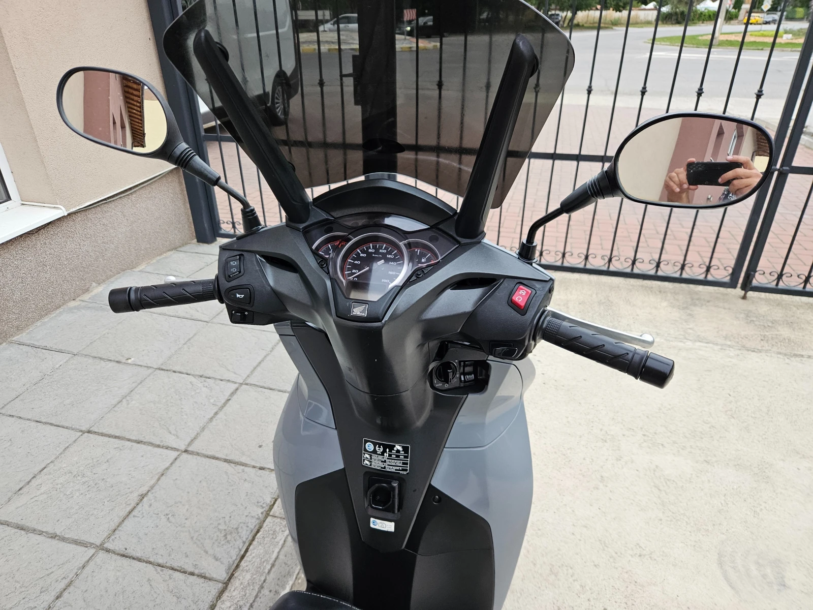 Honda Sh 300ie, ABS, Keyless, Led, 10.2018. | Mobile.bg   12