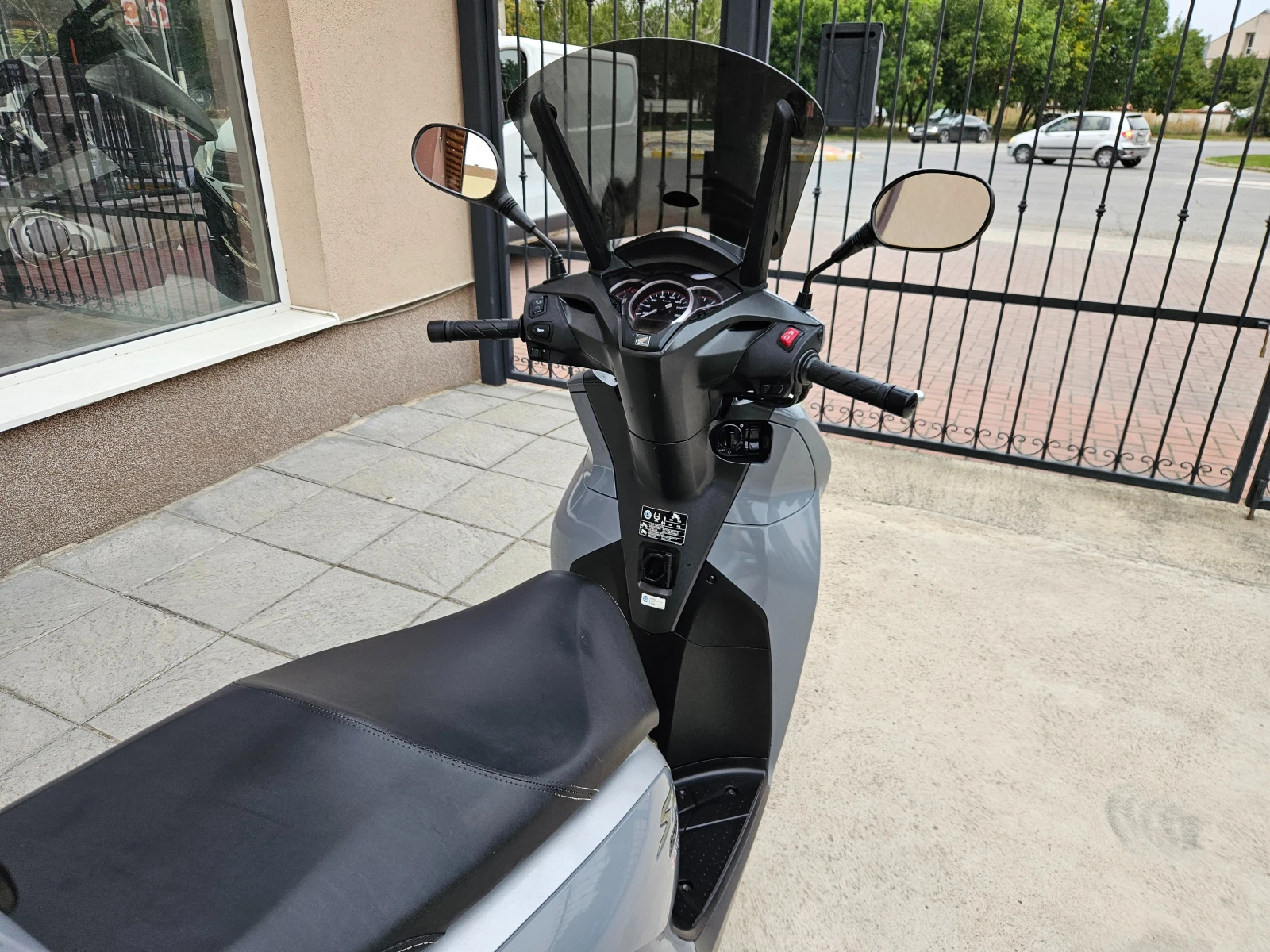 Honda Sh 300ie, ABS, Keyless, Led, 10.2018. | Mobile.bg   11
