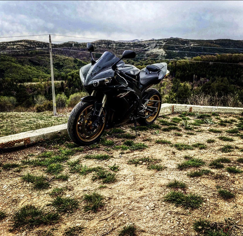 Yamaha YZF-R1 RN12 - изображение 2