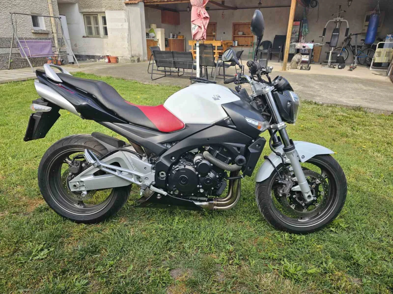 Suzuki Gsr