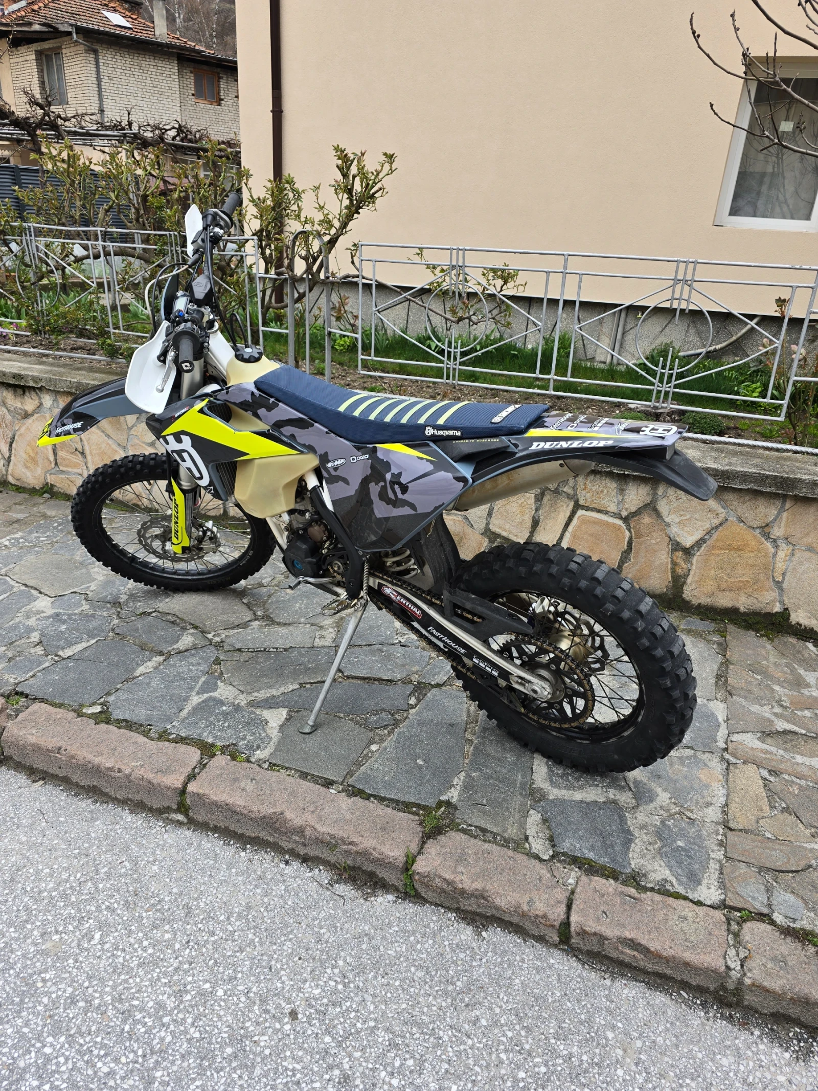 Husqvarna 350 Fe, снимка 4 - Мотоциклети и мототехника - 54514001