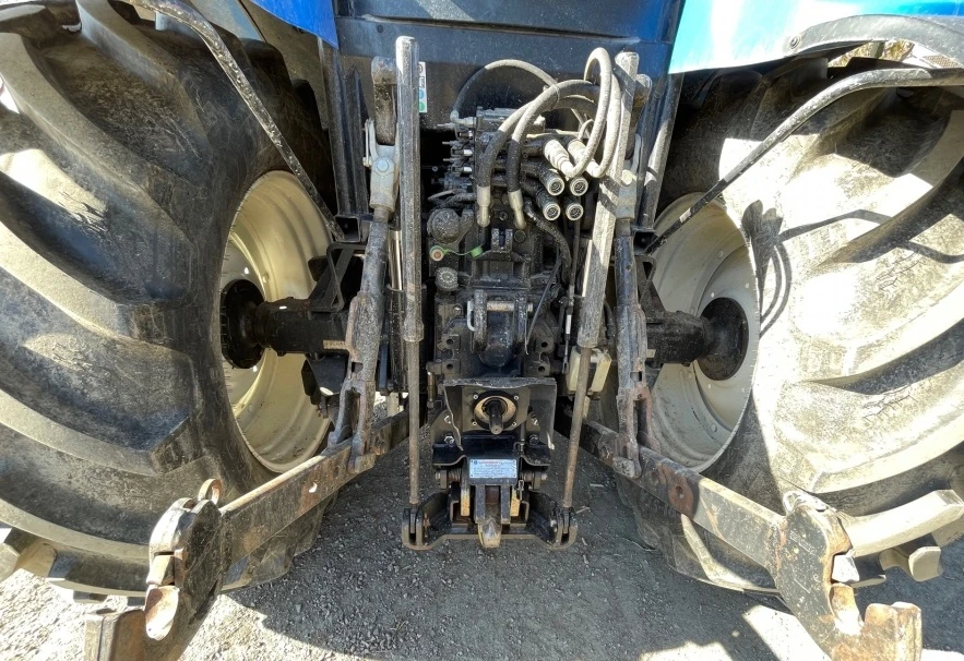Трактор New Holland T6 140, снимка 9 - Селскостопанска техника - 55932396
