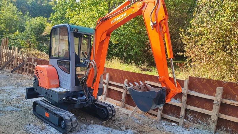 Багер Hitachi ZAXIS25, снимка 1 - Индустриална техника - 47806413