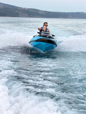����� �� �������� �� ���� Bombardier Sea Doo RXT 325