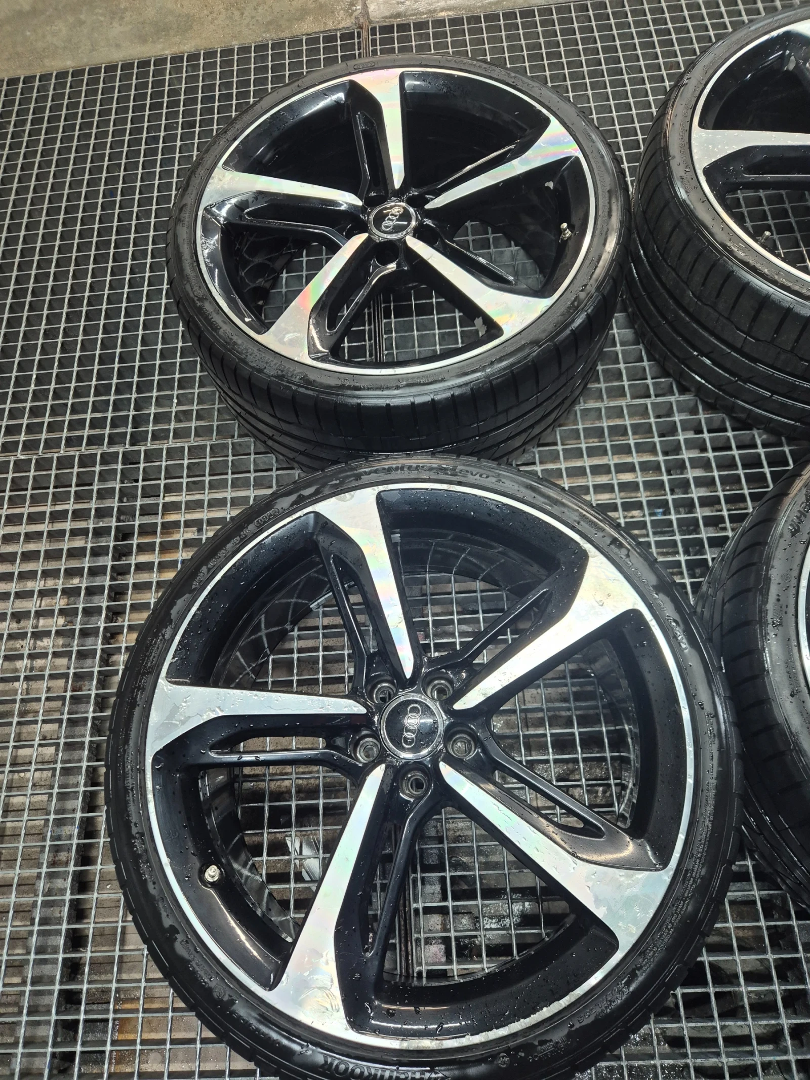 ���� � ������ 265/30R21 �� Audi | Mobile.bg � ����������� 2