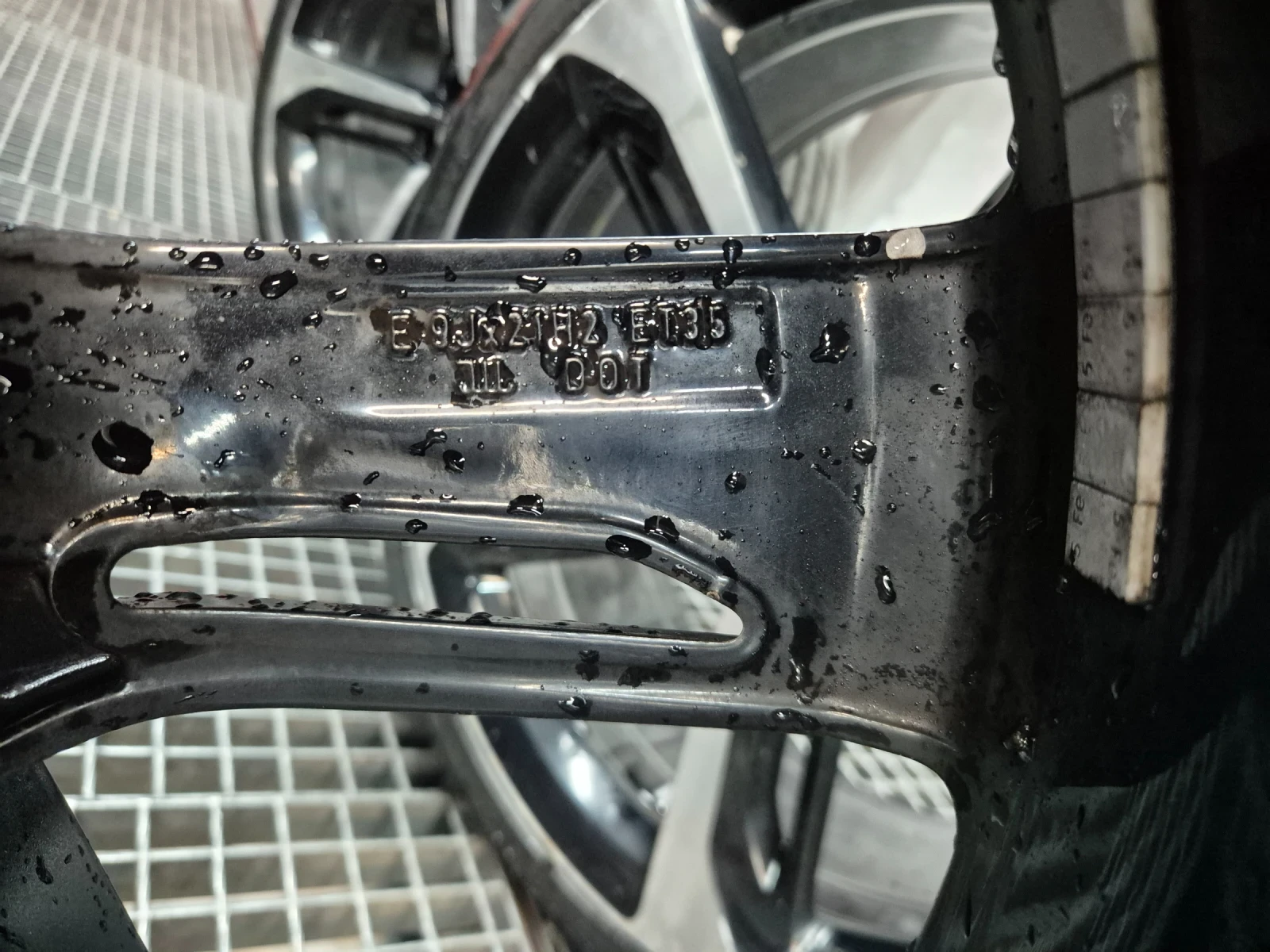 ���� � ������ 265/30R21 �� Audi | Mobile.bg � ����������� 10