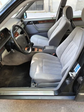 Mercedes-Benz E 200, снимка 9