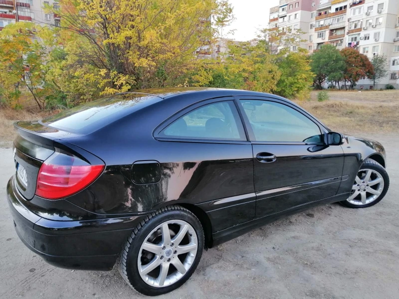 Mercedes-Benz C 180 Перфект Топ Цена, снимка 12 - Автомобили и джипове - 47534816