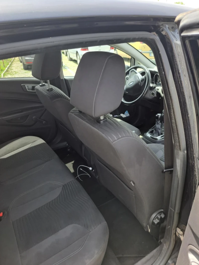 Ford Fiesta, снимка 10 - Автомобили и джипове - 52628769