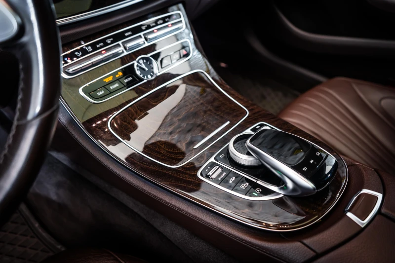 Mercedes-Benz CLS 350 d 4M AMG* AIR BODY* Burmester* , снимка 9 - Автомобили и джипове - 49893693