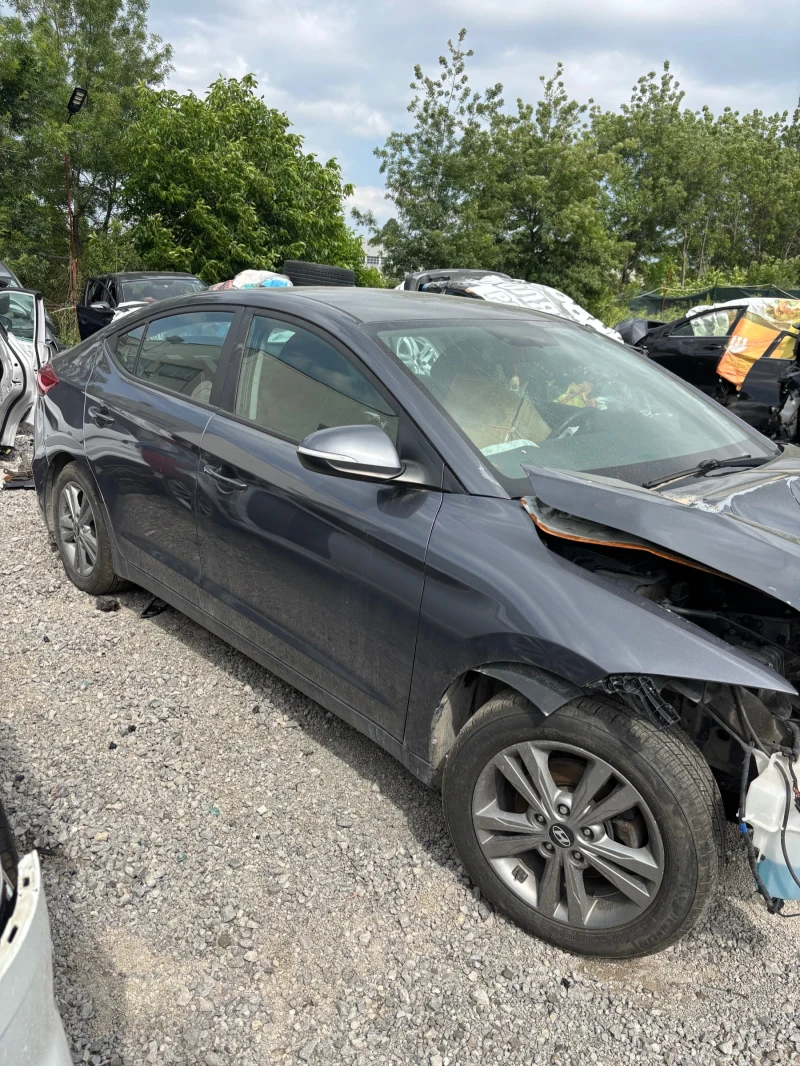 Hyundai Elantra 2.0 MPI G4NH , снимка 4 - Автомобили и джипове - 50606324