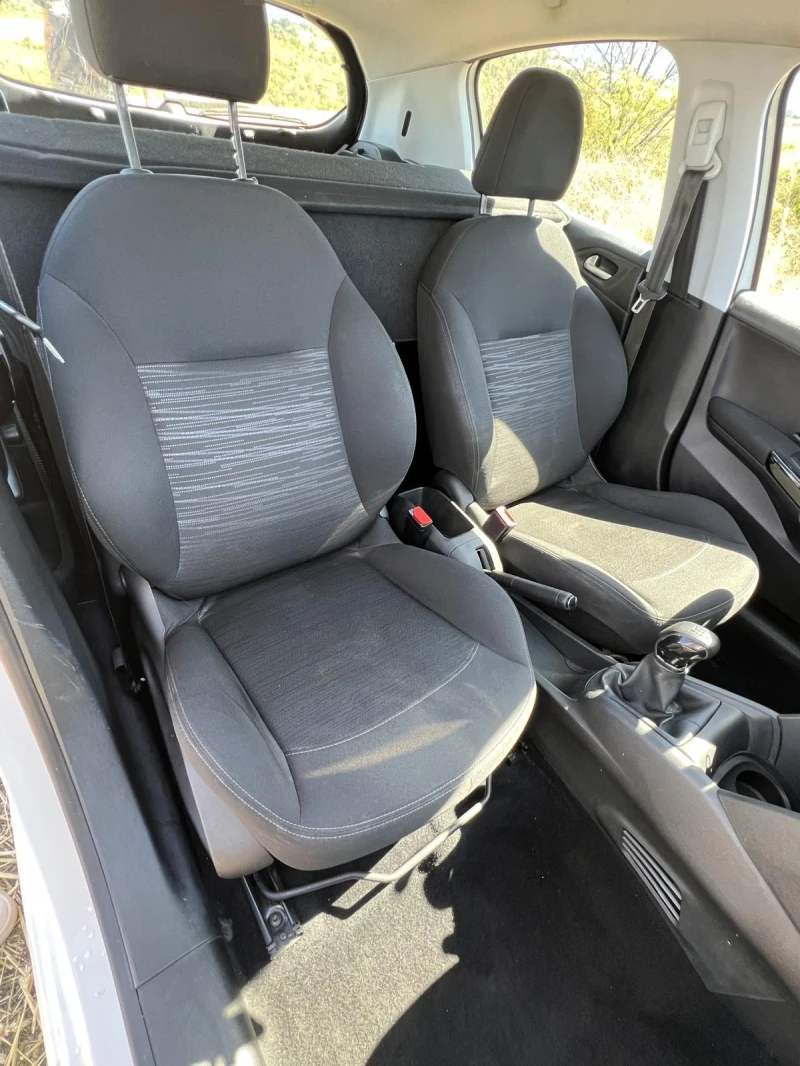 Peugeot 208 ТОВАРЕН ЗА ФИРМИ , снимка 14 - Автомобили и джипове - 51830028