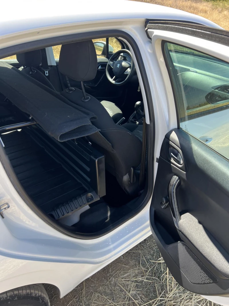Peugeot 208 ТОВАРЕН ЗА ФИРМИ , снимка 13 - Автомобили и джипове - 51830028