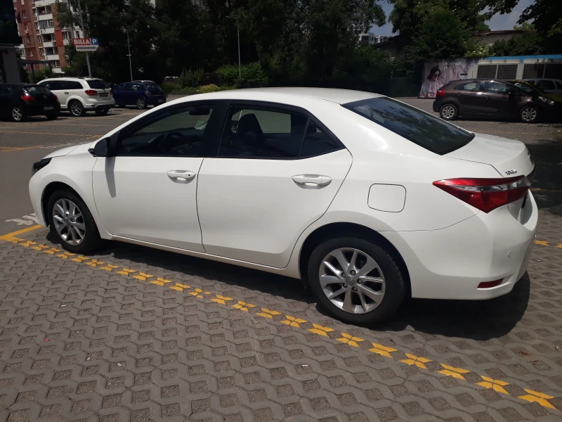Toyota Corolla 1.6 VVT-i , снимка 5 - Автомобили и джипове - 52660460