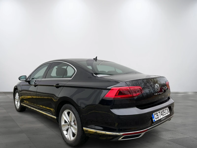 VW Passat 2.0 TSI 190 HP Elegance 32000 KM!, снимка 4 - Автомобили и джипове - 52699162