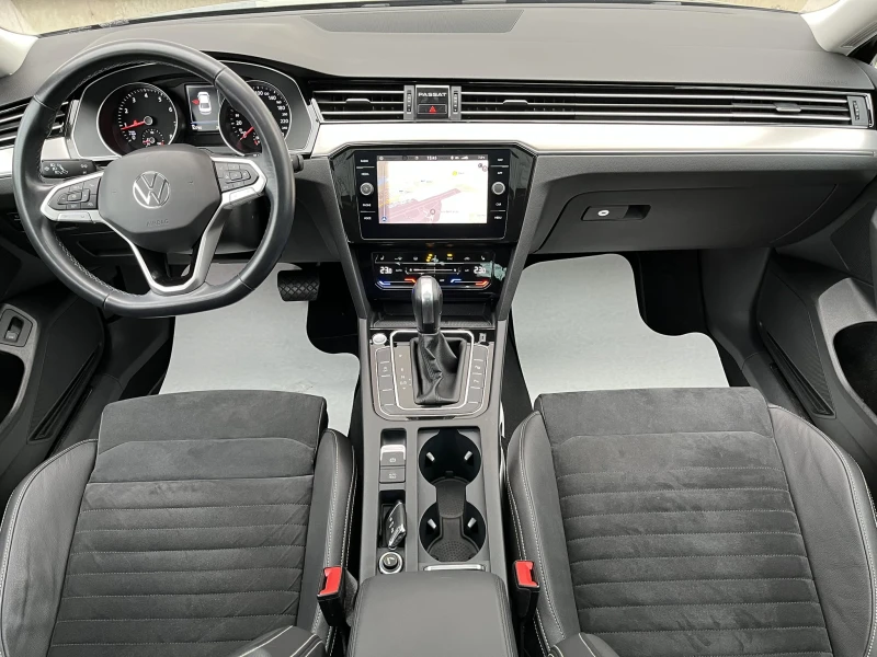VW Passat 2.0 TSI 190 HP Elegance 32000 KM!, снимка 7 - Автомобили и джипове - 52699162