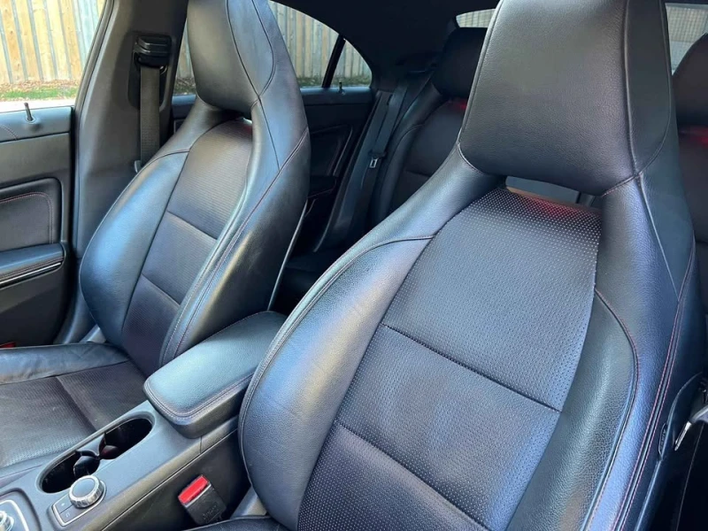 Mercedes-Benz CLA 45 AMG * * CARFAX * * АВТО КРЕДИТ * * , снимка 11 - Автомобили и джипове - 52736513