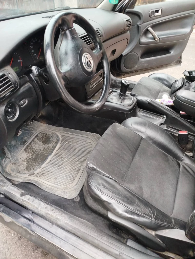 VW Passat, снимка 8 - Автомобили и джипове - 52877264