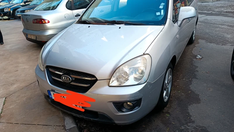 Kia Carens, снимка 7 - Автомобили и джипове - 52928689