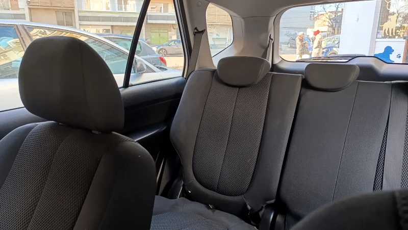 Kia Carens, снимка 10 - Автомобили и джипове - 52928689