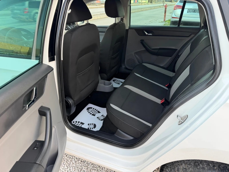 Skoda Rapid 1.6TDI, снимка 11 - Автомобили и джипове - 53012753