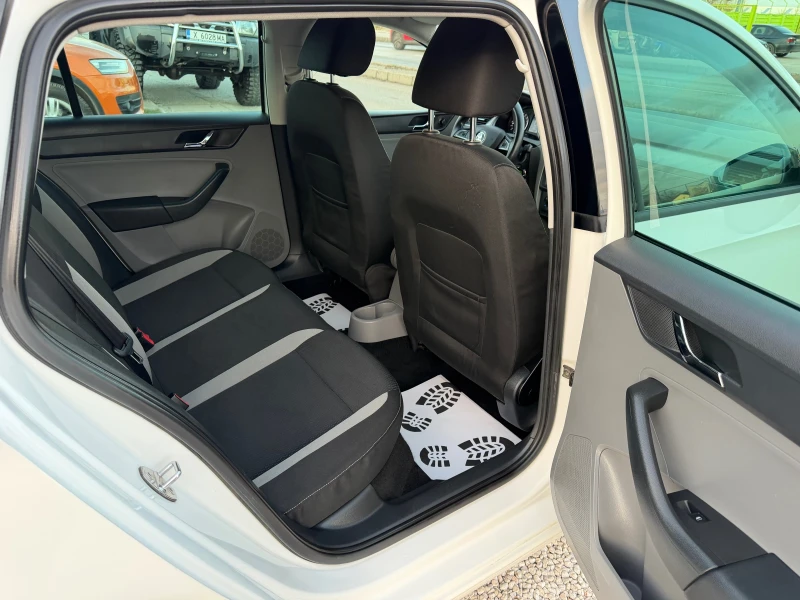 Skoda Rapid 1.6TDI, снимка 10 - Автомобили и джипове - 53012753