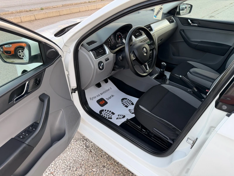 Skoda Rapid 1.6TDI, снимка 8 - Автомобили и джипове - 53012753