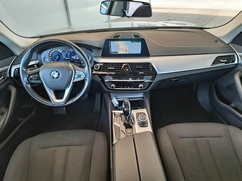 BMW 530E, снимка 6 - Автомобили и джипове - 45981900