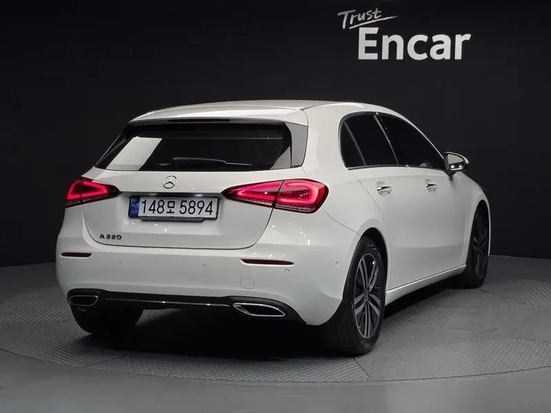 Mercedes-Benz A 220 W177, снимка 2 - Автомобили и джипове - 55790184