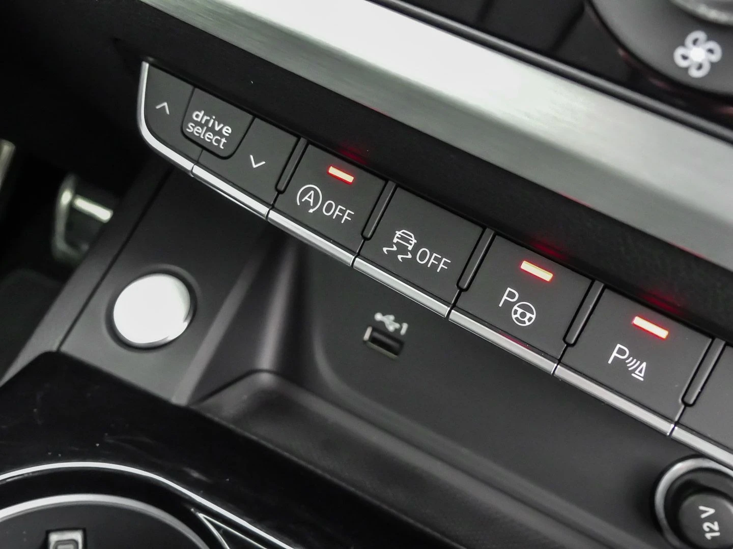 Audi A4 50 TDI S line quattro | Mobile.bg — изображение 14