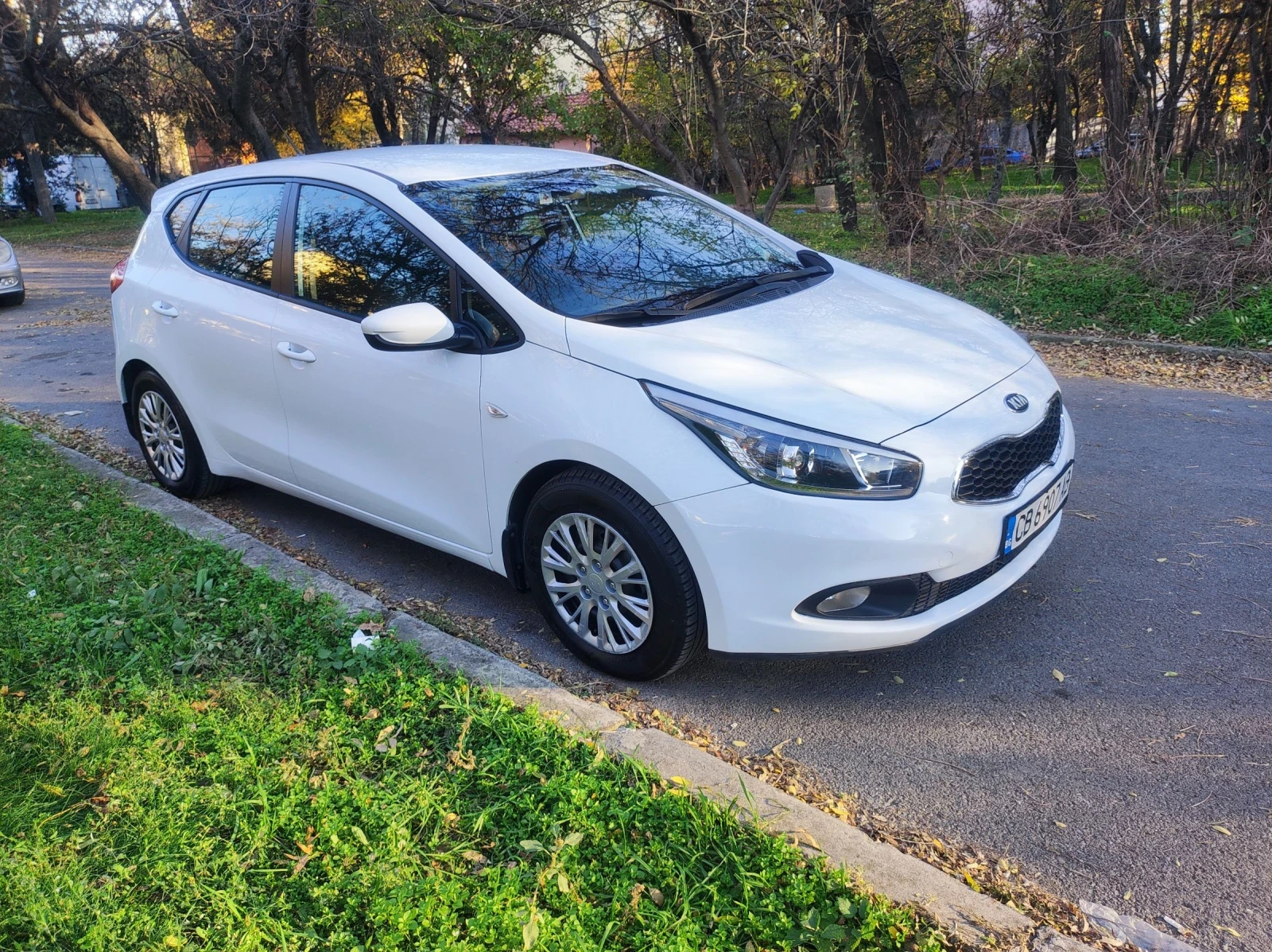 Kia Ceed 1.4 CVVT 100 к.с. - изображение 4